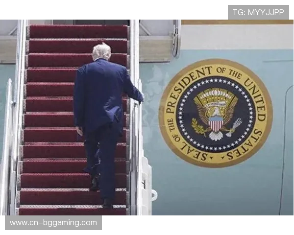 特朗普更换举办城市言论引发争议，分析指临时调整将导致巨大经济损失